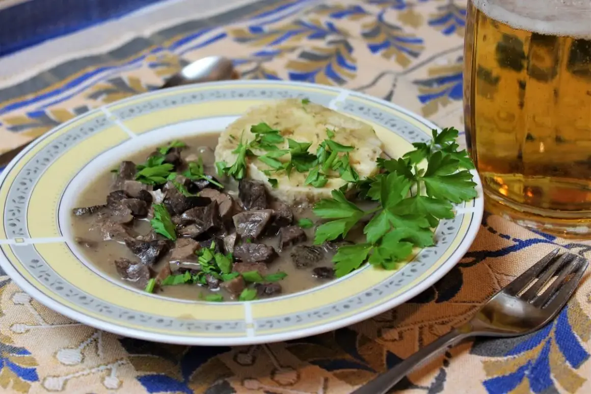 Herzhaftes Lungenrezept mit Knödel und Bier.